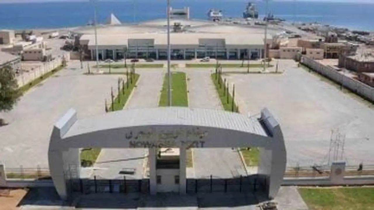 استمرار العواصف.. قرار جديد بشأن غلق ميناء نويبع البحري نتيجة الرياح القوية